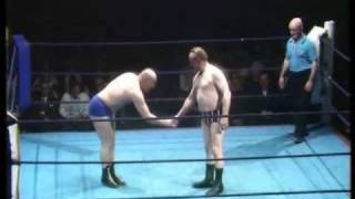 World Of Sport  Les Kellett vs Johnny Czeslaw pt1 [upl. by Art464]