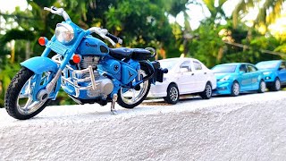 Diecast Of Scale 124132118 Model Cars With Rugged Bike  Centy  Royal Enfield Classic 350 diy [upl. by Depoliti]