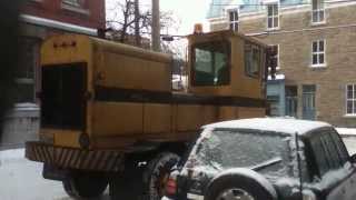 Sicard Snowmaster snow removal tight spot Action in Montréal dec2013 [upl. by Ablasor119]