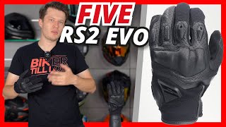 Leichter amp klassischer Shortie Motorradhandschuh für den Sommer 🧤☀️ Five RS2 Evo Produktvorstellung [upl. by Rriocard]