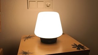 Philips Hue Ambient LED Tischlampe 800 Lumen 95W warmweißkaltweiß regelbar [upl. by Nrevel]