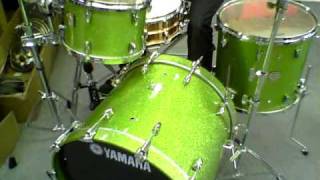 Yamaha Maple Custom Absolute White Grape Sparkle [upl. by Hanover]