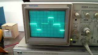 Belkin UPS Sine Wave Test With The Oscilloscope [upl. by Kra]