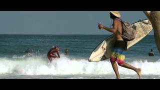 Surfsession mit den PURE Surflehrern [upl. by Aronel]