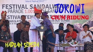 JOKOWI CIUMAN HIDUNG DI SUMBA DAN BERI HADIAH SEPEDA [upl. by Eniledgam296]