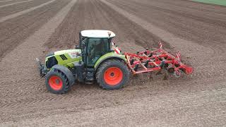 Claas Arion 610 mit Horsch Terrano 3FX Maisland vorbereiten [upl. by Balthazar]