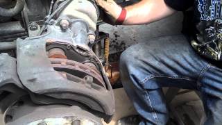 truck air disc brake pads replacing how to replace pads on air disc brake [upl. by Asilrak443]