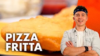 Pizza fritta  Scopri la vera magia di Napoli [upl. by Nednil]