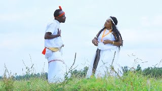 Okaash fi Faaxumaa Bareedduu Afran aqloo  New Ethiopian Oromo Music 2019Official Video [upl. by Mctyre]