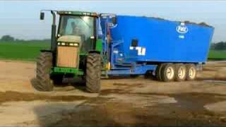 Farm Demo The Largest Patz Feed Mixer 14001580 CuFt Vertical TMR [upl. by Saravat495]