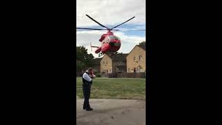 Helicopter landed in Newington estate park Kennington [upl. by Eerac]