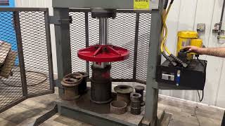 LEADER MODEL M150 HYDRAULIC TIRE PRESS STOCK 79007 [upl. by Lukash]