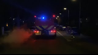 primeur Brandweer Vroomshoop met spoed naar woning brand schoorsteen in Geerdijk [upl. by Naitsabes713]