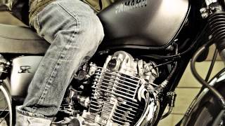 Yamaha SR400 Introduction [upl. by Reddin]