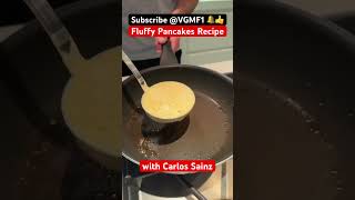 Carlos Sainz prepara Tortitas Americanas 🧑‍🍳  Fluffy Pancakes Recipe with Carlos Sainz 🇪🇸🥞 [upl. by Burne949]