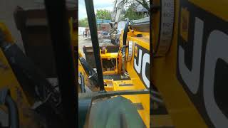 JCB Telehandler  Bucket Attachment [upl. by Leunas69]