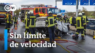 Acelerar sin límites en las autopistas alemanas [upl. by Kcinemod]