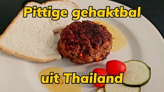 Pittige gehaktbal uit Thailand  Kookavonturiers  Recept [upl. by Rediah]