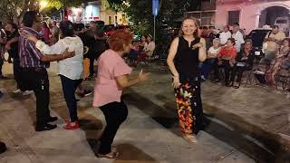 CACHITA  4K  Baile en el parque de Santiago en Mérida Yucatán [upl. by Bruckner768]