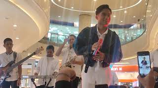 Betrand Putra Onsu  Inikah Cinta  Live Konser Di Mall Kuningan City 4 Mei 2024 [upl. by Ellenwad898]