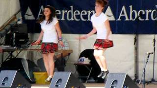 Skip 2 the beat at Portsoy Boat festival 2011 [upl. by Avevoneg286]