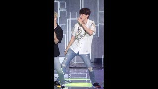 170724 엑소 EXO  코코밥Ko Ko Bop 백현 BAEKHYUN 직캠 Fancam 쇼 음악중심 by Mera [upl. by Bluhm]