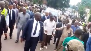 KIN BOTALA NDENGE POPULATION BA HUMILIÉ BA POLITICIEN CONGOLAIS DEVANT PRÉSIDENT FÉLIX TSHISEKEDI [upl. by Folsom573]