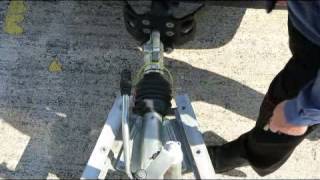 Towing with Indespension How to Guides Triple Lock Head [upl. by Donia]