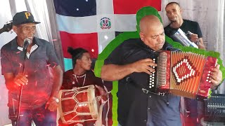 Víctor Peña Tocando Acordeón en el Sur Profundo Fiesta de Meran [upl. by Ynitsed]