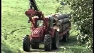 Rimorchi agricoli Randazzo rimorchio tandem forestale motrice in azione [upl. by Kcinemod]