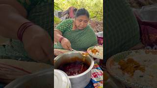 kastam viluva thesina amma garu streetfood hardwork oldwomen roadside rockingdasarianil [upl. by Drofwarc560]