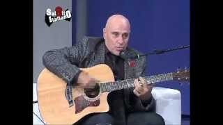 quotSALOTTO ITALIANOquot Edoardo Vianello canta quotguarda come dondolo e abbronzatissimaquot [upl. by Jc239]