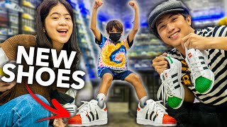 GIVING Away New SHOES To Strangers Maagang Pamasko  Ranz and Niana [upl. by Wistrup]