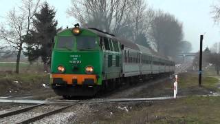 SU45213 pędzi z TLK quotWieniawskiquot Niedrzwica Duża [upl. by Reinwald]