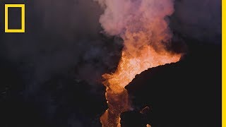 Limpressionnante éruption du volcan Kilauea à Hawaï [upl. by Ruhtracm]