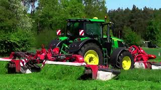 Grasmähen 2022 mit John Deere 6230R u Kuhn Mäh  Kombination [upl. by Eeima371]