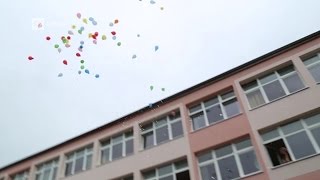 Luftballons am letzten Schultag in Niesky [upl. by Seda]