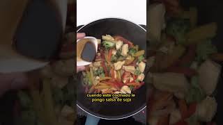 Wok de arroz basmati verduras y pollo Salteado fácil y delicioso [upl. by Nicolas]