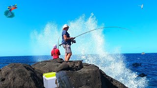 Il y a Des Gros🐟🐟 Sur ce Spot Pêche en Bord de Mer sur lile de la Réunion974 [upl. by Maxim]