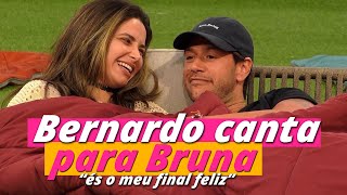 Bernardo canta para Bruna Gomes na casa do BB Famosos [upl. by Clabo]