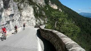 Leichtes Radfahren auf den Mendelpass zwischen Südtirol und dem Trentino [upl. by Youngran]