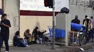 Maior cracolândia dos EUA conta com ONGs que ajudam frequentadores [upl. by Ventura]