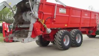 BROCHARDS Manure Spreader  EV 2000 model  horizontal beaters with spinning discs [upl. by Limaj]