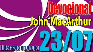 Devocional John MacArthur 2307  Liderazgo en grupo [upl. by Suryt691]