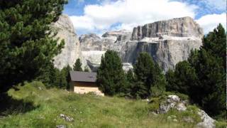 Passo Sella e Pian Schiavaneis Dolomiti [upl. by Octavia]