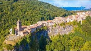 Discovering Castellfollit de la Roca [upl. by Rodriguez274]