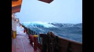 Heavy Seas on Lake Superior [upl. by Ikey116]