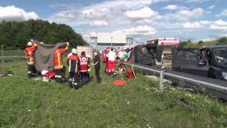 Unfall auf der A92 sieben Verletzte [upl. by Ailahs]