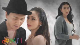 ANJI  ORANG YANG BERBEDA Official Music Video [upl. by Eerhs]