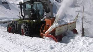 Claas Xerion 3800 VC am Großglockner [upl. by Notniuqal732]